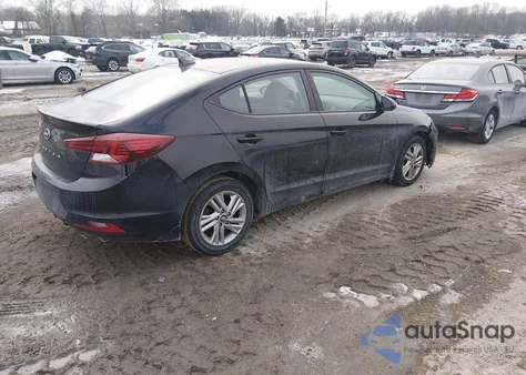 2019 Hyundai Elantra Sel z USA, uszkodzony, nr VIN KMHD84LF0KU768117